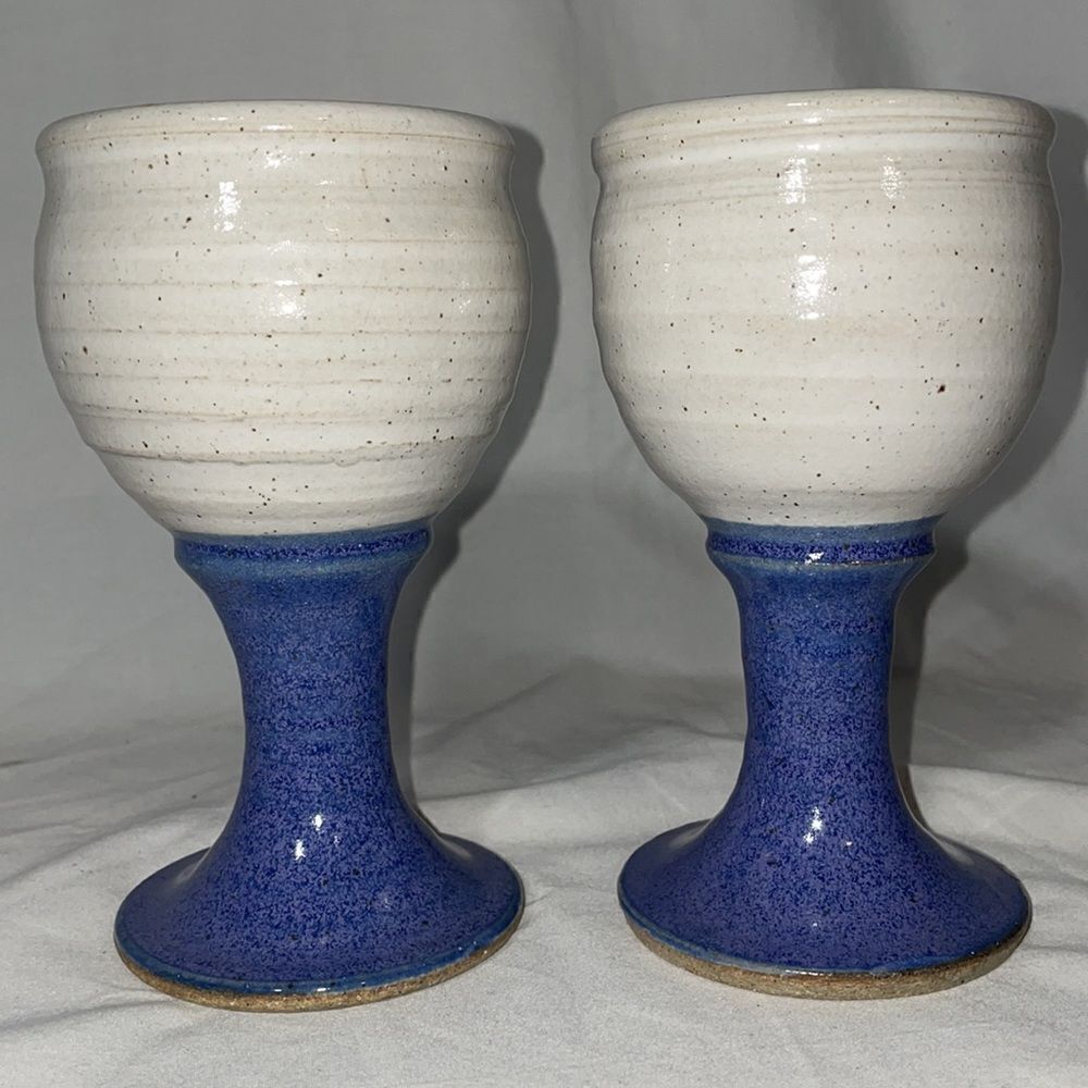 2 handmade ceramic goblets - Picture 2 of 7